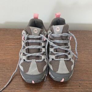 Merrell Womens Air Cushion Hiking/walking Shoes Size 6.5 New Without Tags